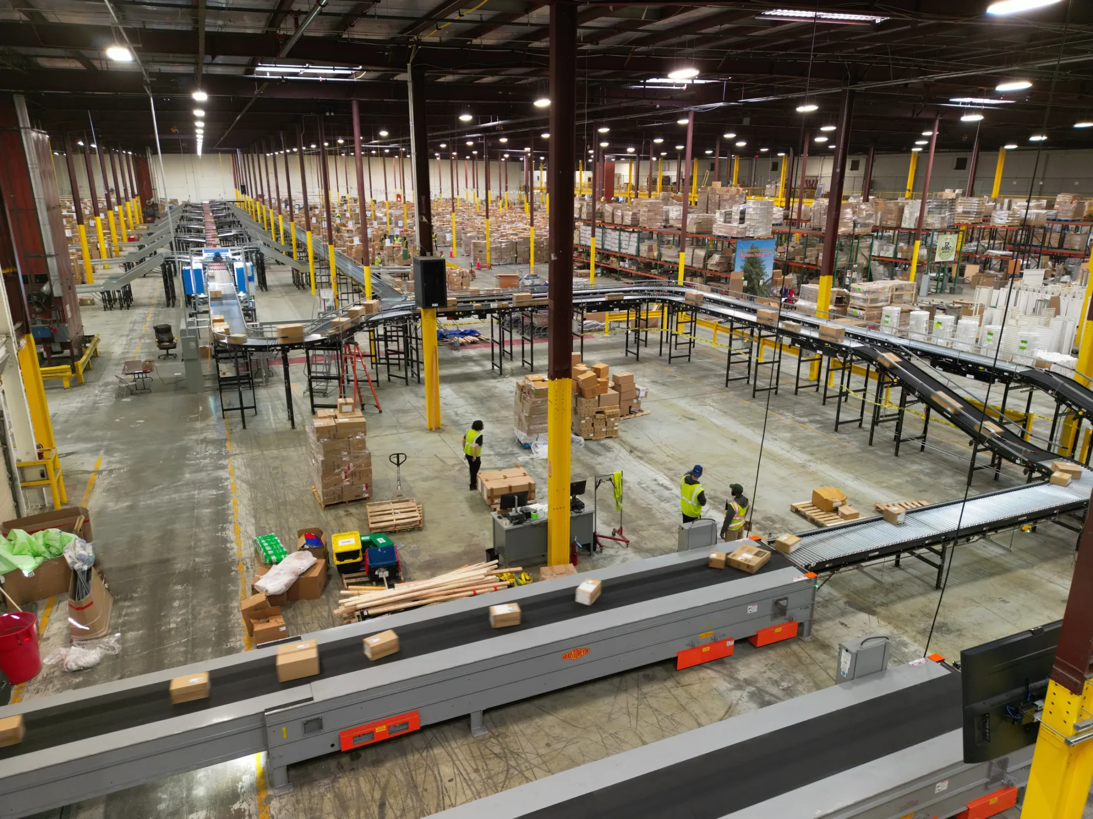 Conveyor belt in warehouse